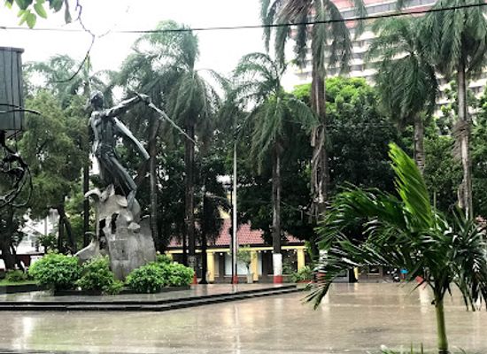 philippines/manila/attraction/rajah-sulayman-park