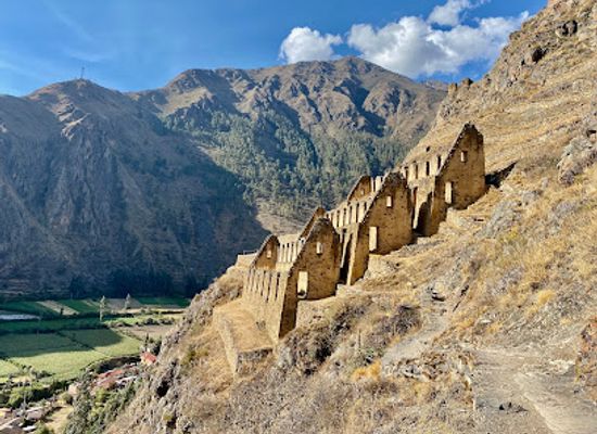peru/inca-trail/attraction/sitio-arqueologico-pinkuylluna