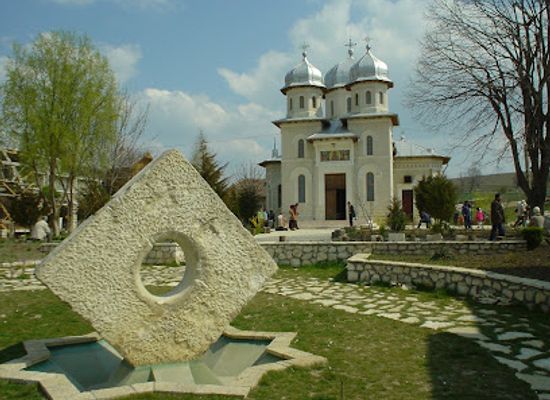 romania/muntenia/attraction/dervent-monastery