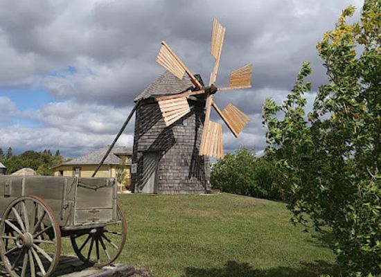 canada/interlake-region/attraction/the-arborg-district-multicultural-heritage-village