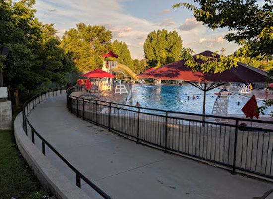 colorado/south-central-colorado/attraction/pirates-cove-water-park