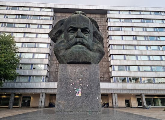 germany/saxony/attraction/karl-marx-monument