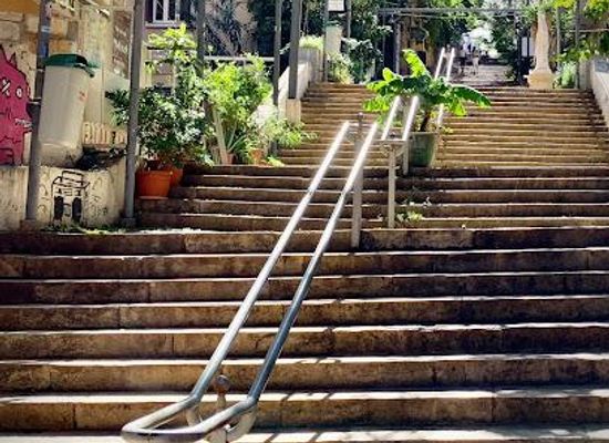 lebanon/deir-el-qamar/attraction/st-nicolas-stairs