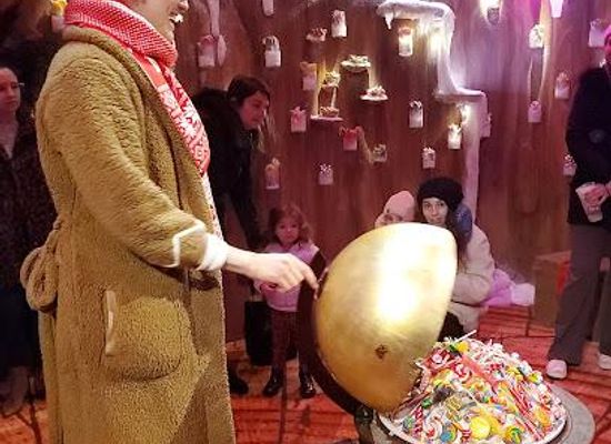 new-york/new-york-city/attraction/the-candy-cottage-of-christmas-magic