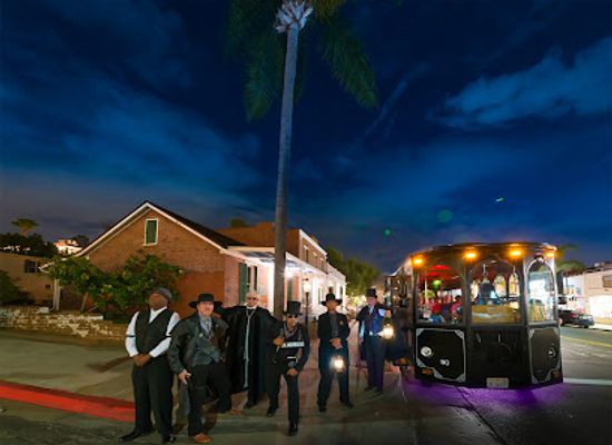 california/san-diego-county/attraction/ghosts-gravestones-tour-san-diego