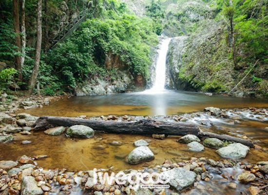 thailand/phi-pan-nam-range/attraction/chae-son-waterfall