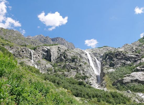 georgia/mestia/attraction/shdugra-waterfall