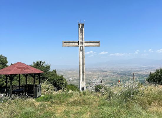 greece/macedonia/attraction/cross-of-florina
