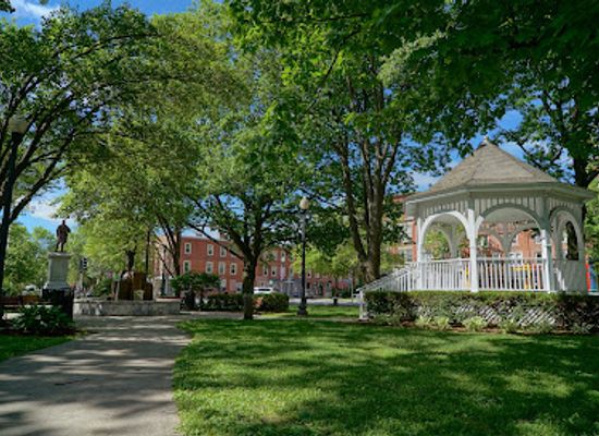 new-hampshire/keene/attraction/central-square