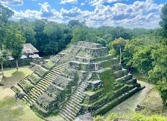 guatemala/tikal/attraction/parque-nacional-yaxha-nakum-naranjo