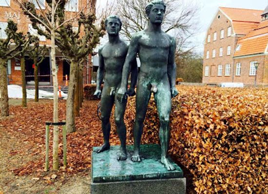 denmark/esbjerg/landmark/skulptur-frihedskampere