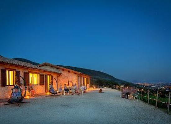 italy/perugia/attraction/tili-21-cantina-bio-organic-winery-degustazioni-winetasting-assisi-doc-olio-evo-ed-altri-prodotti-tipici