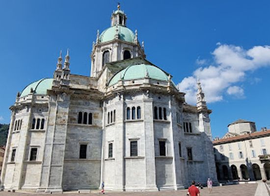 italy/lake-como/attraction/cattedrale-di-santa-maria-assunta-duomo-di-como