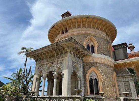 portugal/cascais/attraction/park-and-palace-of-monserrate