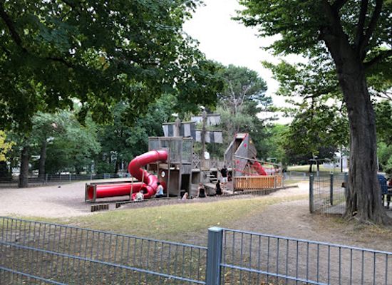 austria/vienna-woods/attraction/baumgartner-casino-park