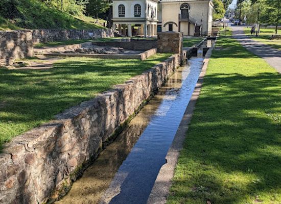 west-virginia/allegheny-highlands/attraction/berkeley-springs-state-park