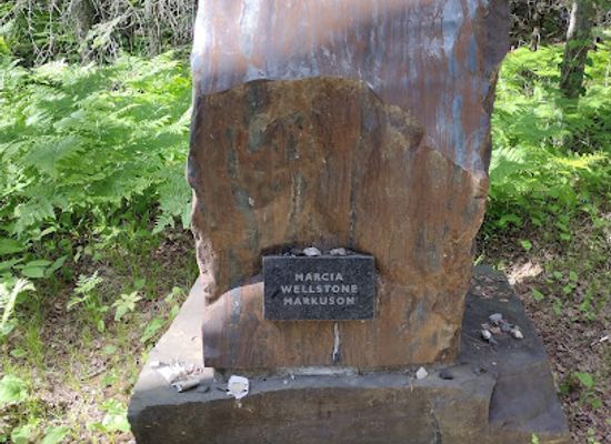 minnesota/arrowhead-region/attraction/paul-wellstone-memorial