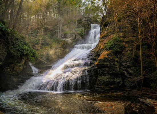 new-jersey/delaware-water-gap-national-recreation-area/attraction/dingmans-falls-visitor-center