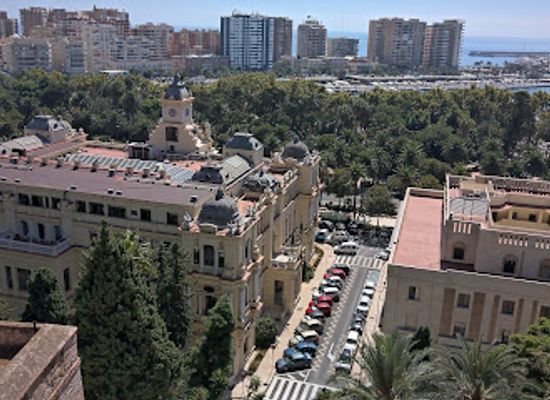 spain/malaga/la-malagueta/attraction/ascensor-a-la-alcazaba