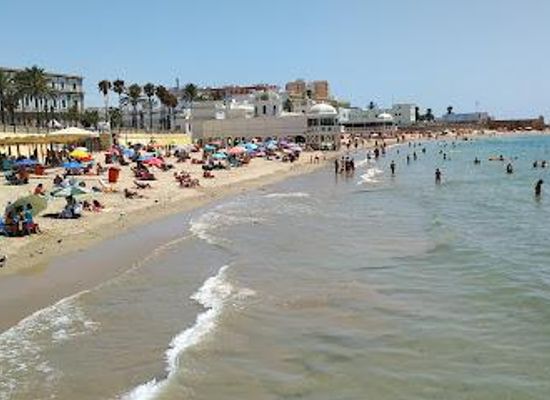 spain/cadiz/attraction/playa-de-la-caleta