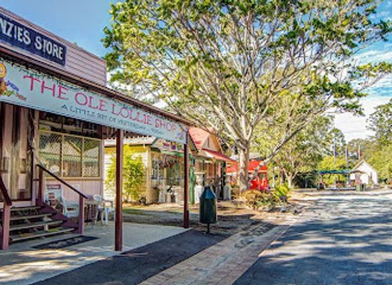 australia/mid-west/attraction/old-petrie-town