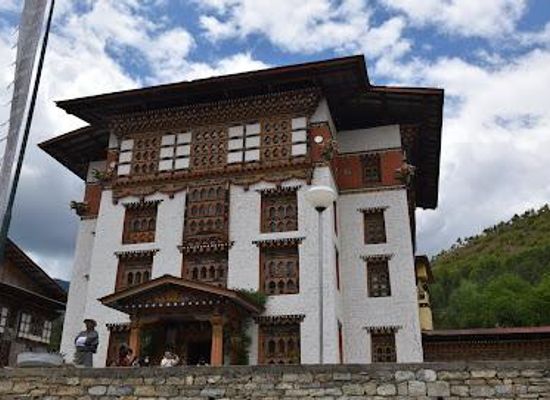 bhutan/paro/attraction/national-institute-for-zorig-chusum