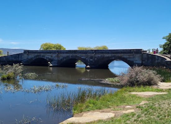 australia/tasmania/attraction/ross-self-guided-walking-tour