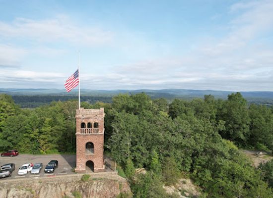 massachusetts/pioneer-valley/attraction/poet-s-seat-tower