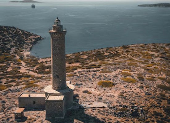 greece/cyclades/attraction/lighthouse-of-didimi