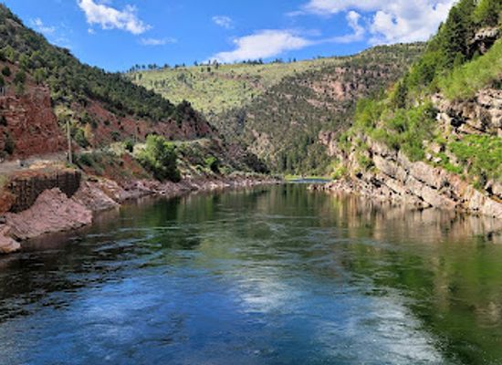 wyoming/flaming-gorge-national-recreation-area/attraction/flaming-gorge-dam-visitor-center