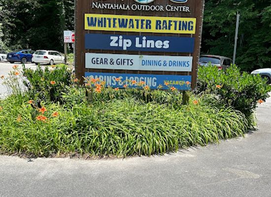 north-carolina/great-smoky-mountains/attraction/great-smoky-mountains-railroad-retail-store-train-museum