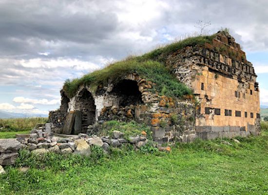 armenia/lori/attraction/lori-castle