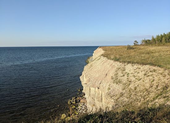 estonia/panga-cliff/attraction/parvlaev-estonia-malestusmark