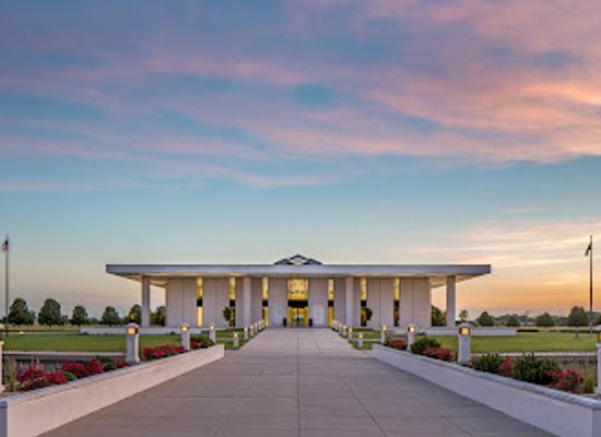 nebraska/republican-river-valley/attraction/stuhr-museum