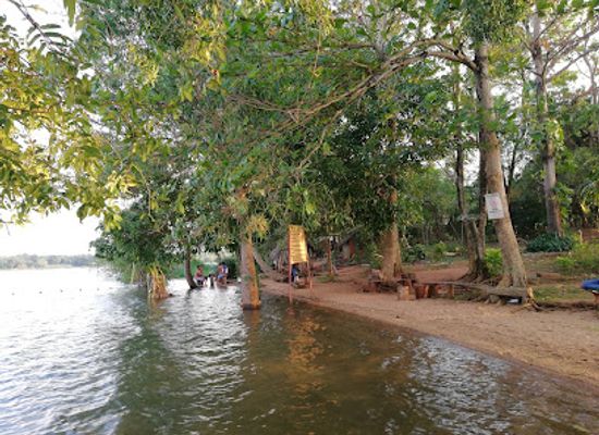 sri-lanka/dambulla/attraction/sathutu-dupatha-pleasure-island