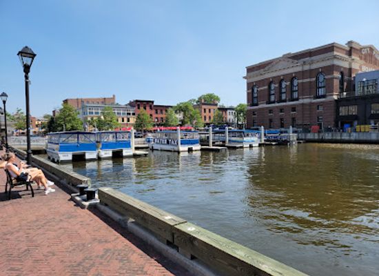 maryland/baltimore/fells-point/attraction/broadway-pier