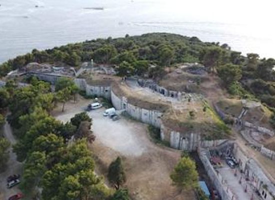 croatia/rovinj/attraction/fort-punta-christo