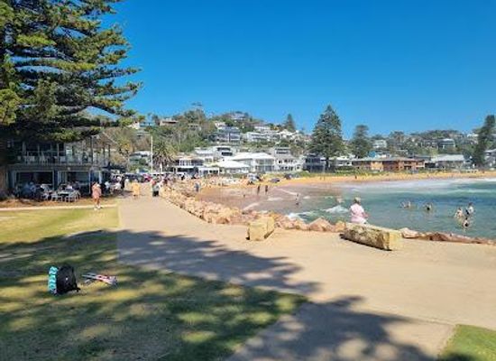 australia/sydney/attraction/avoca-beach