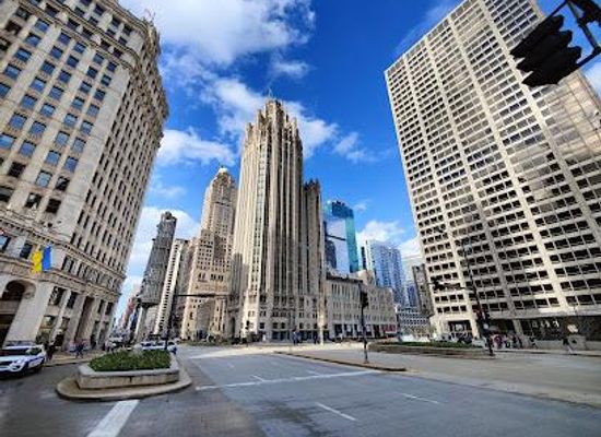 illinois/chicago/attraction/pioneer-court