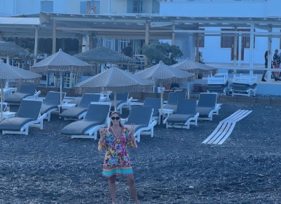 greece/santorini/kamari/attraction/lifeguard-station