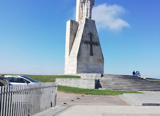 spain/oviedo/attraction/sacred-heart-of-jesus-monument