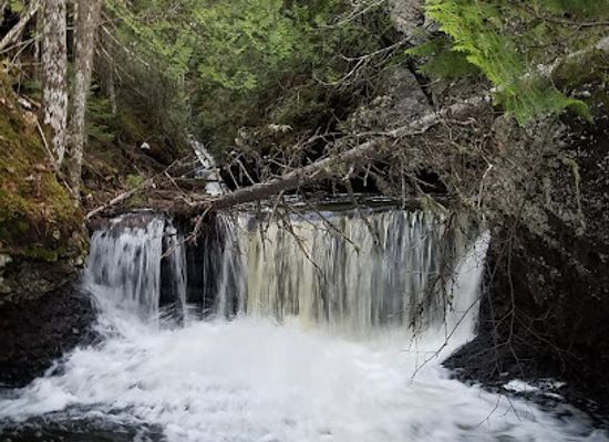 michigan/upper-peninsula/attraction/manganese-falls
