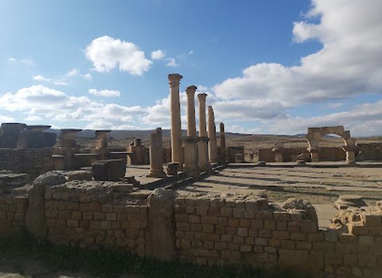 algeria/timgad-ruins/attraction/madraj-timqad