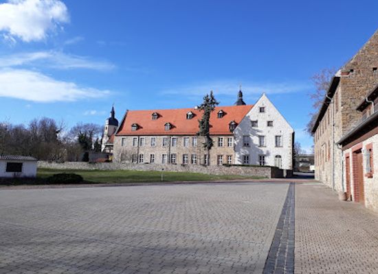 germany/anhalt/attraction/castle-oberwiederstedt-novalis-museum