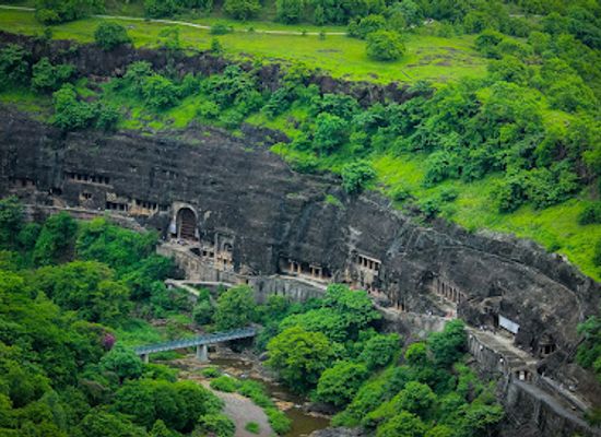 india/western-india/attraction/ajanta-caves