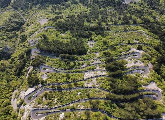 montenegro/niksic/attraction/serpentine