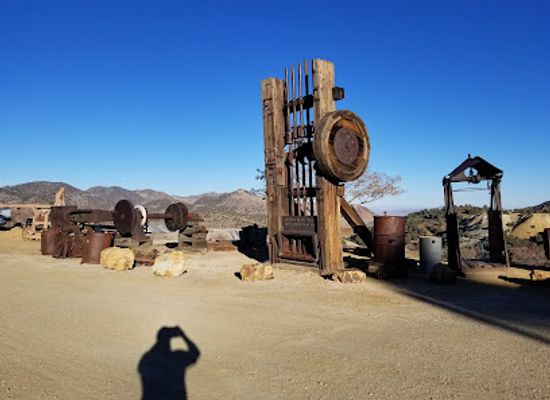 california/colorado-desert/attraction/chollar-mine-tour