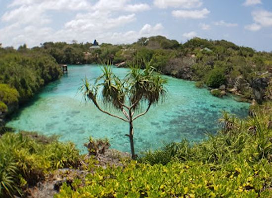 indonesia/west-papua/attraction/waikuri-lagoon