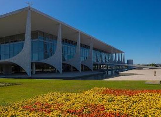 brazil/brasilia/attraction/palacio-do-planalto