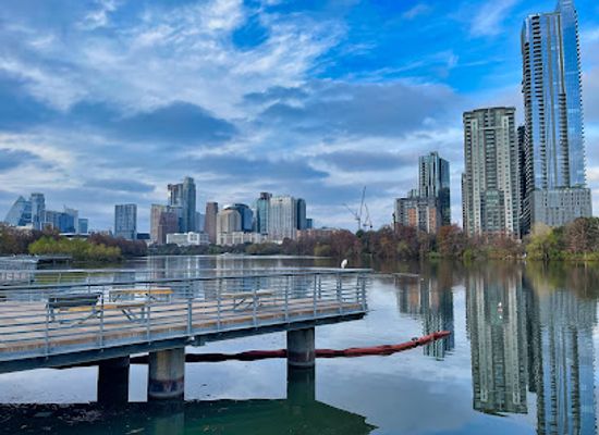 texas/mckinney-falls-state-park/attraction/the-boardwalk-at-lady-bird-lake